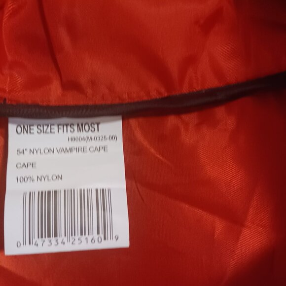 Vampire Cape - Picture 3 of 4